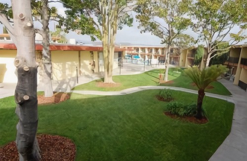 Oakland Hotel | Econo Lodge Inn & Suites Oakland Airport