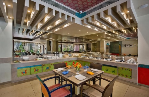 Alkapuri Hotel | The Baroda Residency