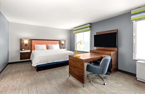Fairbanks Hotel | Hampton Inn & Suites Fairbanks