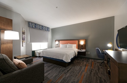 Palm Valley Hotel | Hampton Inn & Suites Phoenix-Goodyear