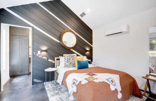 Dripping Springs Hotel | Lucky Arrow Retreat - Dripping Springs