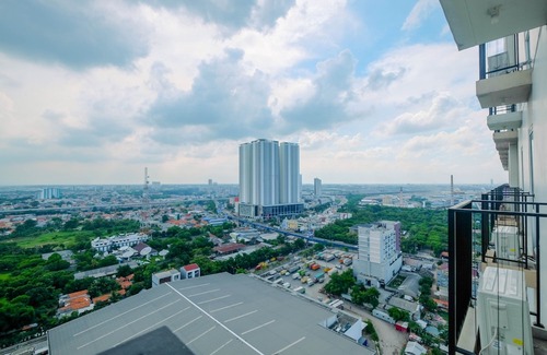Cikarang Hotel | Trendy and Spacious Studio Azalea Suites Apartment