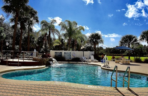 Cocoa Hotel | Holiday Inn Express Hotel & Suites Cocoa, an Ihg Hotel