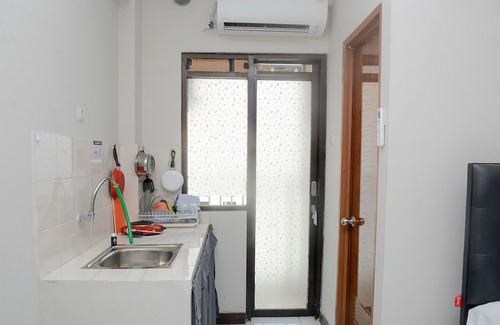 Bekasi Timur Hotel | Alluring Studio at Lagoon Apartment Near Bekasi Town Square