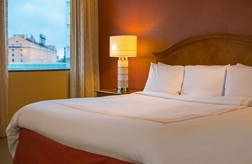 Downtown West Hotel | Baltimore Marriott Inner Harbor at Camden Yards