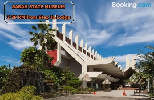 Downtown Kota Kinabalu Hotel | Step-in Lodge