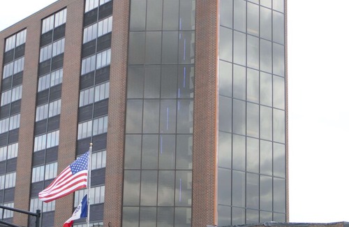 Waterloo Hotel | Best Western Plus Executive Residency Waterloo & Cedar Falls