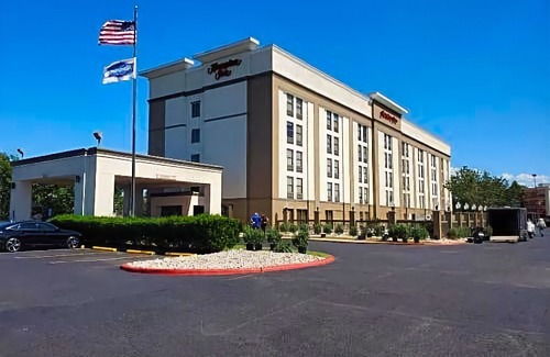 Beaumont Hotel | Hampton Inn Beaumont