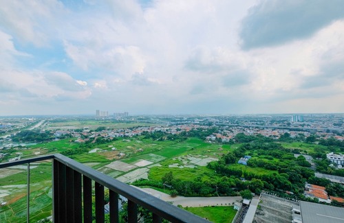 Cikarang Hotel | Trendy and Spacious Studio Azalea Suites Apartment