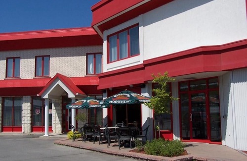 Amqui Hotel | Auberge l'Ambassadeur