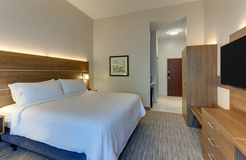 Saugerties Hotel | Holiday Inn Express & Suites Saugerties - Hudson Valley, an Ihg Hotel