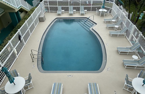 Indialantic By The Sea Hotel | Tuckaway Shores Resort
