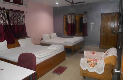 Bhubaneshwar Hotel | WeKare Guest House