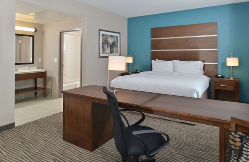 Court Avenue Entertainment District Hotel | Hampton Inn & Suites des Moines Downtown