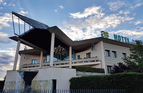Cambiago Hotel | As Hotel Cambiago