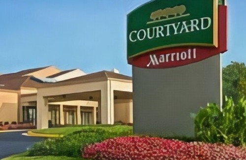 Linthicum Heights Hotel | Courtyard by Marriott Baltimore BWI Airport