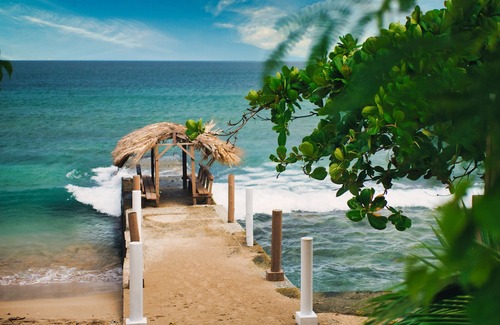 Crown Point Hotel | Tropikist Beach Hotel & Resort