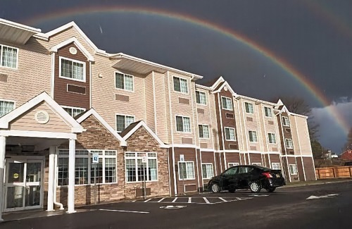 Binghamton Hotel | Microtel Inn & Suites by Wyndham Binghamton