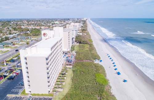 Ocean Park Hotel | DoubleTree Suites by Hilton Melbourne Beach Oceanfront