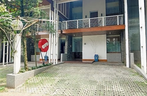 Hegarmanah Hotel | OYO 229 Hi Quality