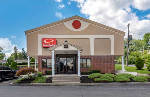 DeWitt Hotel | Econo Lodge Dewitt I-90