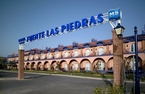 Cabra Hotel | MS Fuente Las Piedras
