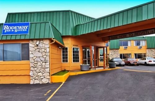 Cedar Hills Hotel | Rodeway Inn & Suites Hwy 217 & 26 W