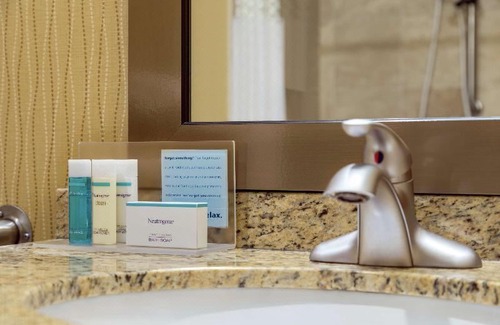 Fairlawn Hotel | Hampton Inn Akron-Fairlawn