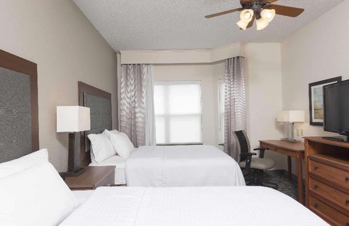 Plainfield Hotel | Homewood Suites by Hilton Indianapolis Airport / Plainfield