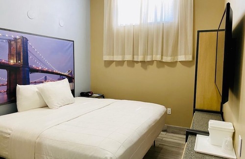 Rochdale Hotel | Rodeway Inn Near JFK Airport