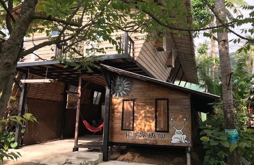 Bai Lan Hotel | Cafe del Sunshine