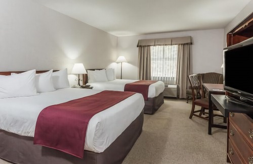 Lower Sumas Mountain Hotel | Clarion Hotel & Conference Centre