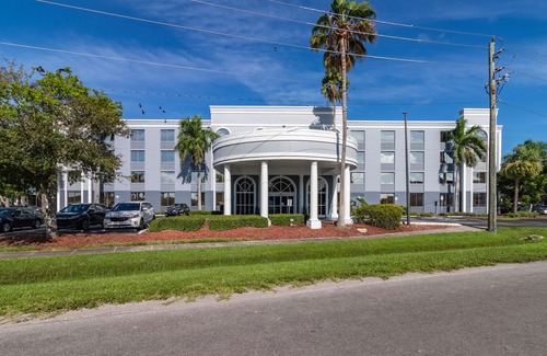 Fort Myers Hotel | Best Western Fort Myers Inn and Suites