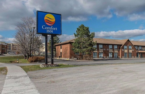 Kingston Hotel | Comfort Inn Highway 401