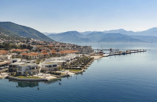 Denovici Hotel | One&Only Portonovi