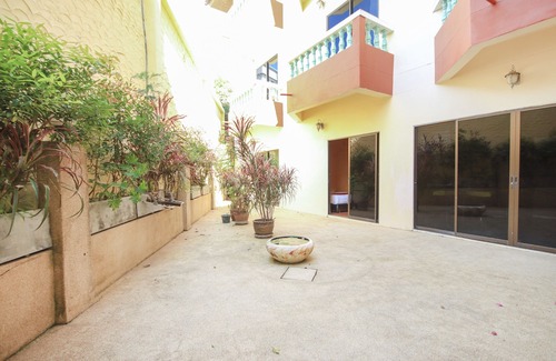 Kata Hotel | OYO 75344 Ban Elephant Blanc Apartment