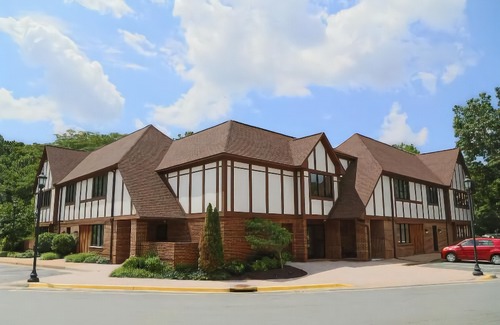 Charlottesville Hotel | The English Inn of Charlottesville