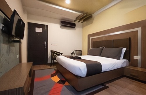 Pitampura Hotel | Collection O 76614 J K Hotel
