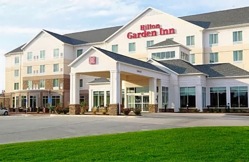 Cedar Falls Hotel | Hilton Garden Inn Cedar Falls Conference Center