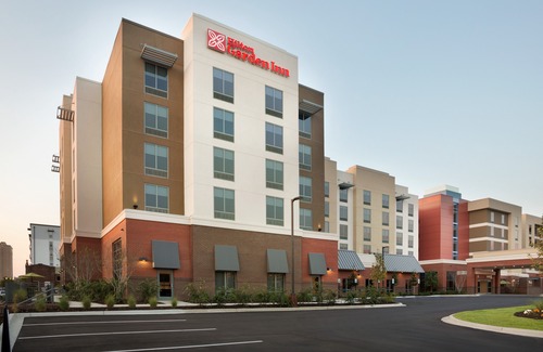 Five Points South Hotel | Hilton Garden Inn Downtown Birmingham