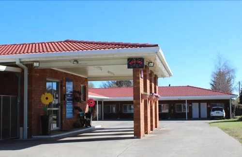 Glen Innes Hotel | Glen Innes Lodge Motel