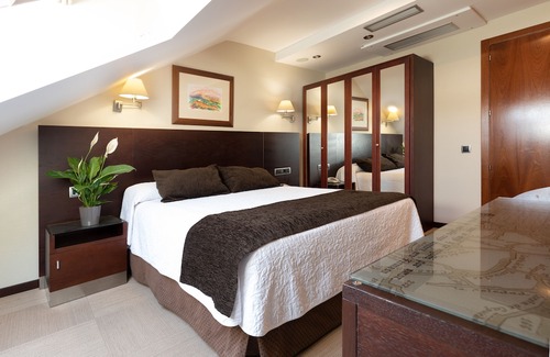 Toledo City Center Hotel | Hotel San Juan de Los Reyes