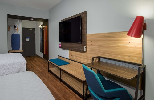 Northeast Columbus Hotel | Tru by Hilton Columbus Airport