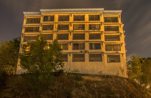 Aarey Colony Hotel | Capital O 29124 Royal Palms Hotel