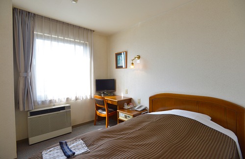 Hanamigawa Hotel | Famy Inn Makuhari