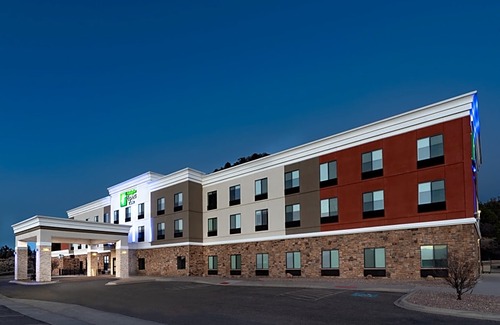 Trinidad Hotel | Holiday Inn Express & Suites Trinidad, an Ihg Hotel