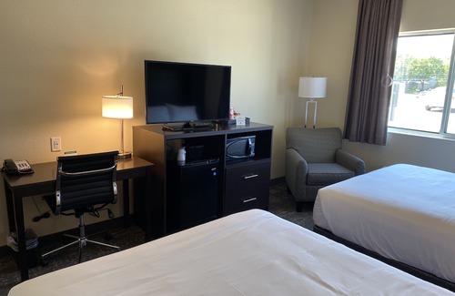 Forest City Hotel | Cobblestone Inn & Suites - Forest City
