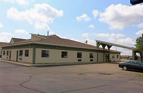 Watertown Hotel | Days Inn by Wyndham Watertown