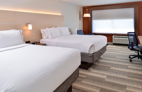 Brighton Hotel | Holiday Inn Express & Suites Brighton South - US 23, an Ihg Hotel