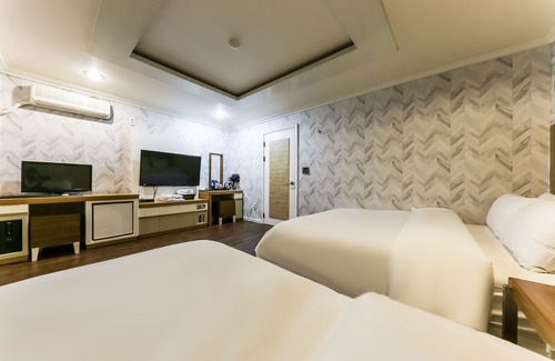 Dong-gu Hotel | Daejeon Yongjeon Cinema